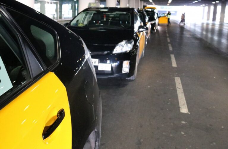 taxi-barcelona_11_958x630