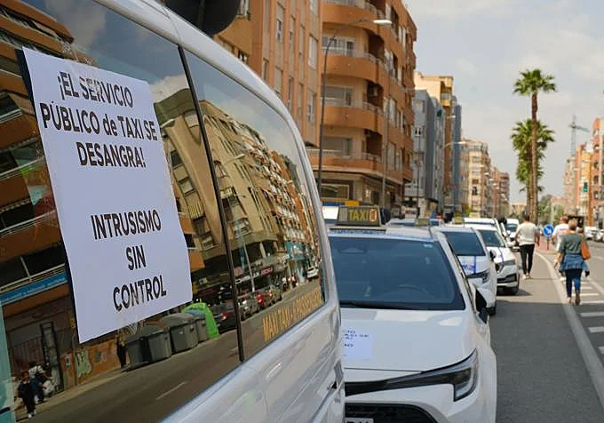 taxi (3)-kwFE--680x476@TodoAlicante.jpg