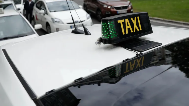 taxi.jpg