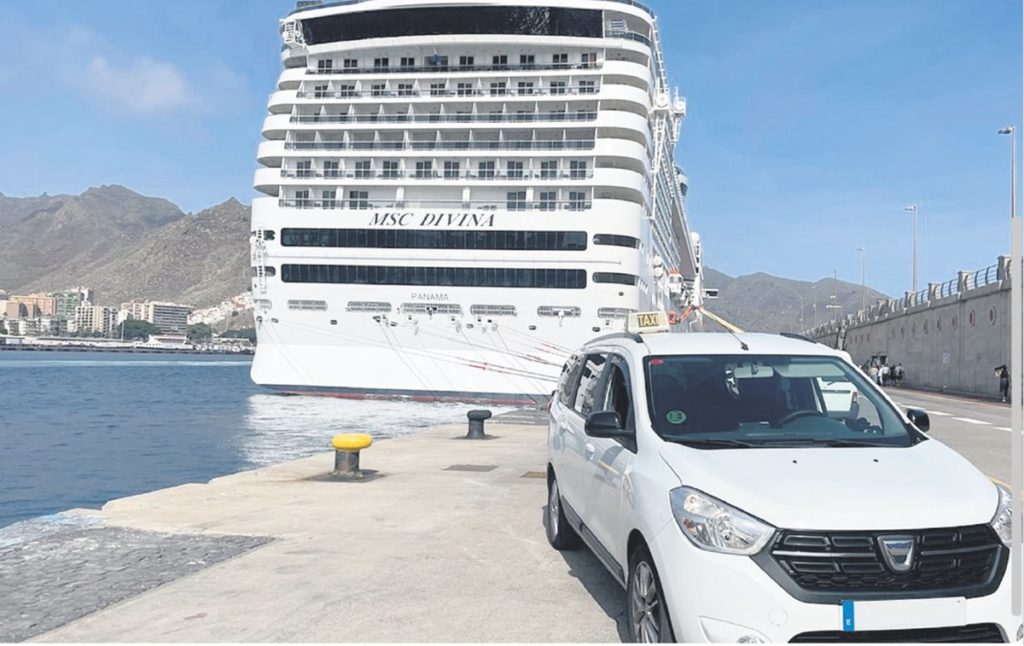 Taxi-en-el-Puerto-de-Santa-Cruz-1024x646